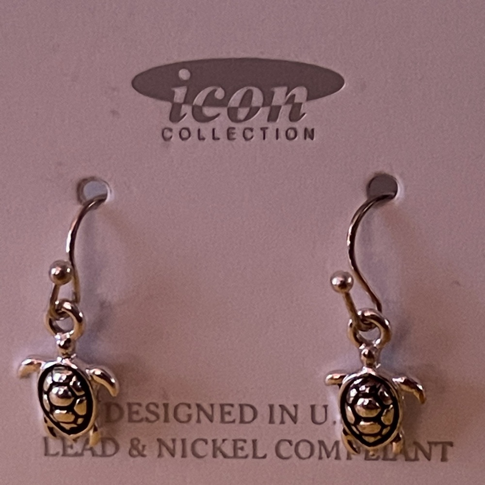 Icon Collection Sea Turtle Earrings- brand new
